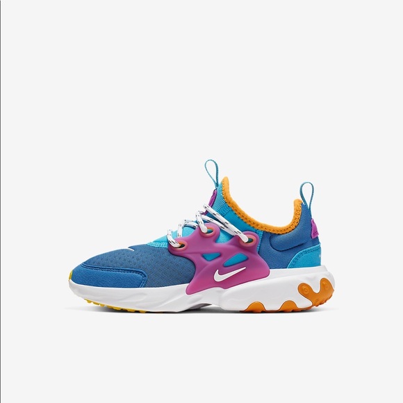 nike toddler shoes 11c